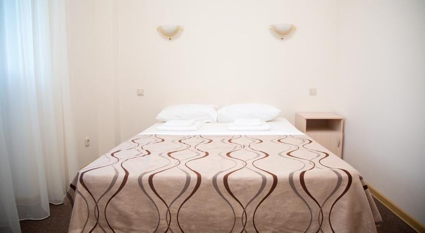 Гостиница Iris Guest House Витязево